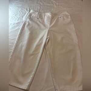Ruby Rd. Cream Cropped Straight Jeans